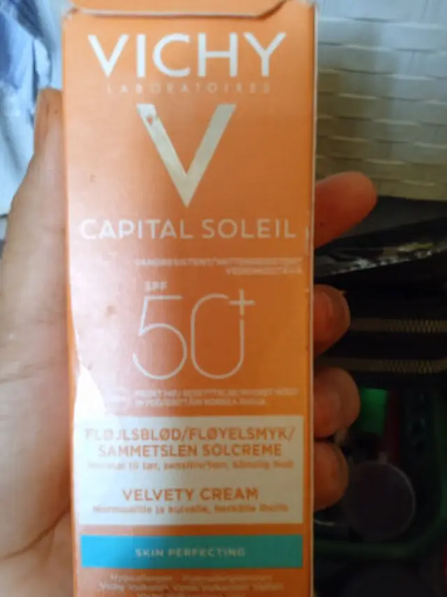 Vichy Capital Soleil SPF50+ Velvety Protective Cream Αντηλιακό Προσώπου για Βελούδινη Επιδερμίδα, 50ml