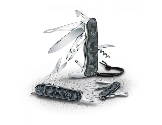 Ελβετικός Σουγιάς Victorinox Huntsman με 15 λειτουργίες και μήκος 9.1cm - Navy Camouflage1.3713.942 3