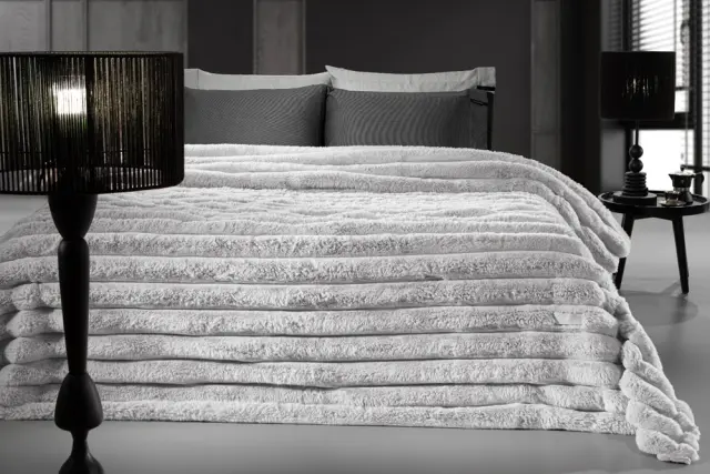 ΓΟΥΝΙΝΗ ΚΟΥΒΕΡΤΑ KING SIZE(240x260) ST.MORITZ SILVER GUY LAROCHE