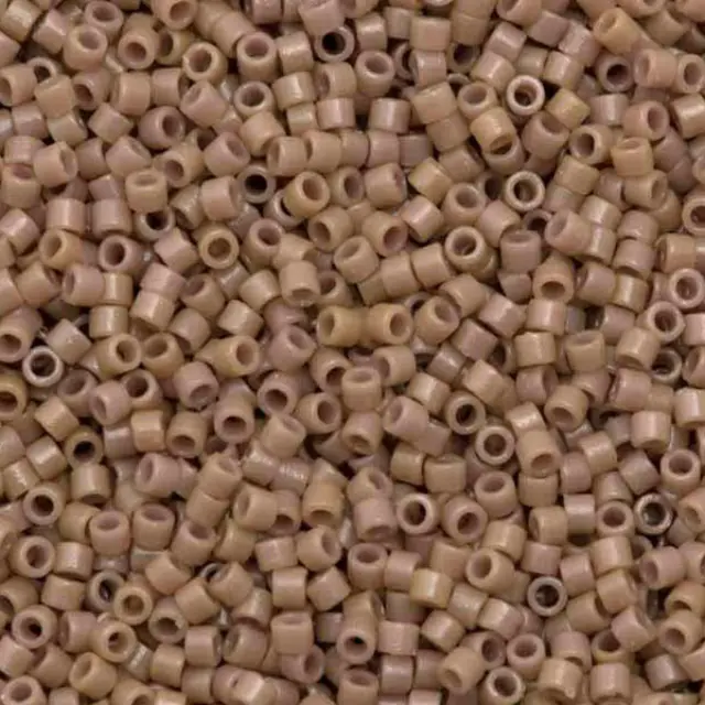 Χάντρα Miyuki Delica 11/0 - DB2105 - Duracoat Opaque Beige ~7gr