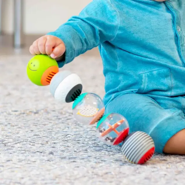 INFANTINO CATERPILLAR ACTIVITY BALLS 3