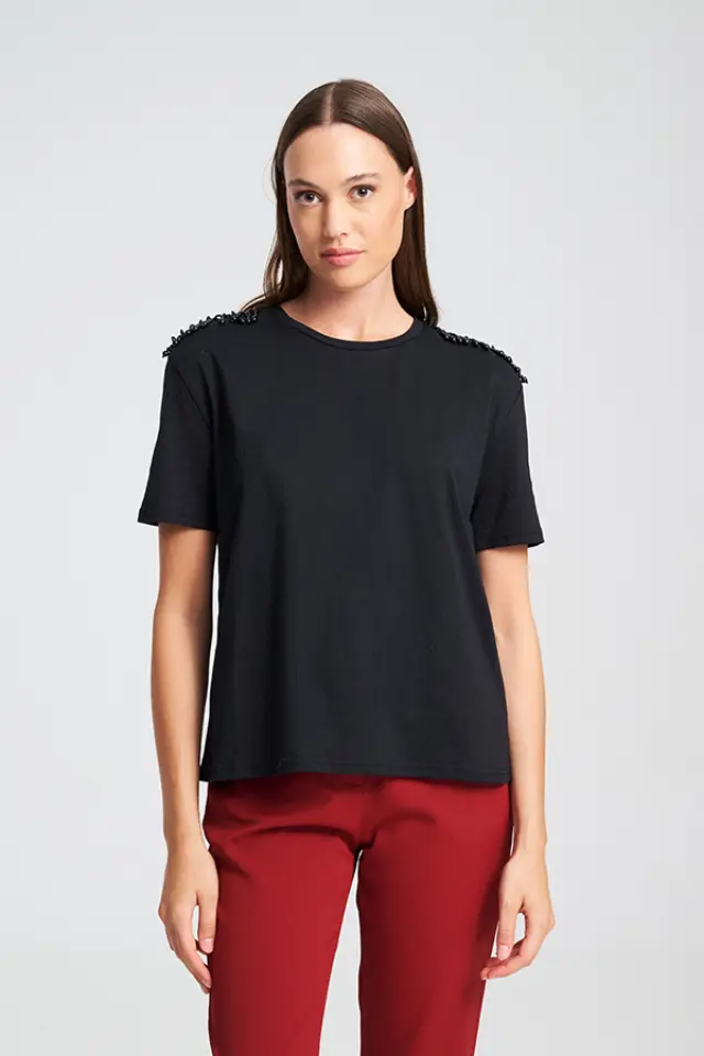 T-Shirt με Διακοσμητικές Λεπτομέρειες Cara - XS 2
