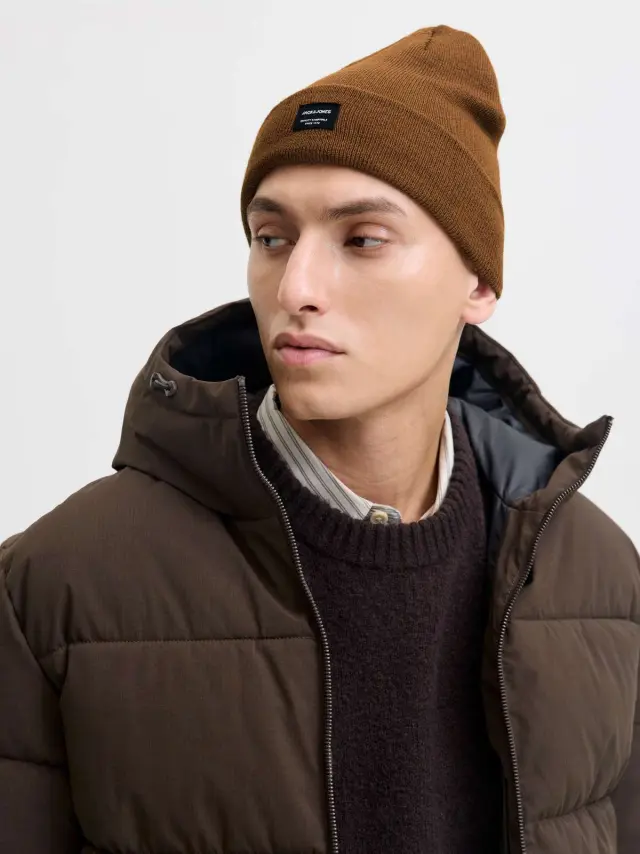 JACDNA BEANIE NOOS Monks Robe 2