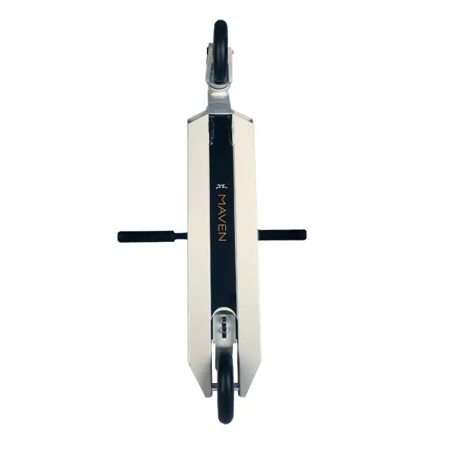 AO SCOOTERS Maven 5 Pro Scooter Silver 3