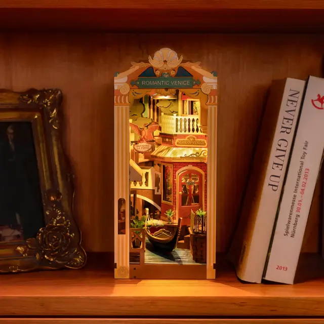 Robotime DIY Κατασκευή Romantic Venice Book Nook TGB08 3