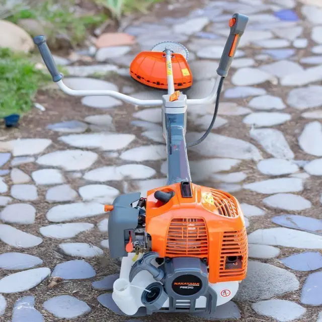 Nakayama PB6310 - Θαμνοκοπτικό Βενζίνης 3Hp, 62cc Με Αντιδόνηση (024248) 2