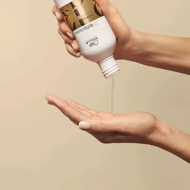 Wella Professionals Oil Reflections Shampoo 250ml 3