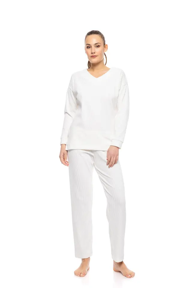 W1690 - White - PYJAMA V VELVET STRIPE