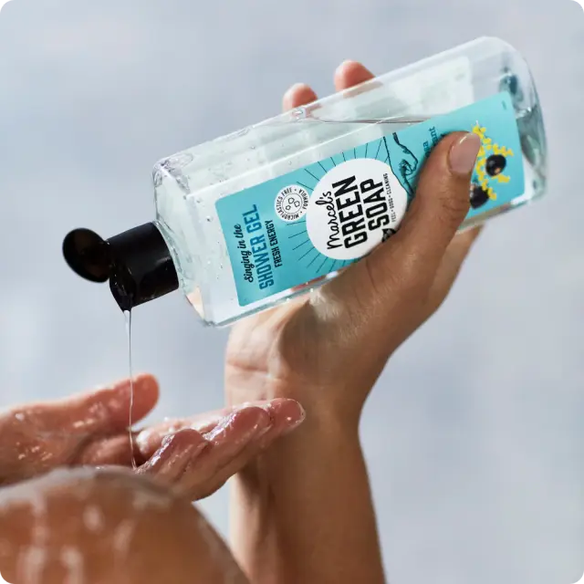 Marcel’s Green Soap Αφρόλουτρο με Μιμόζα & Μαύρο Μούρο 300ml 3