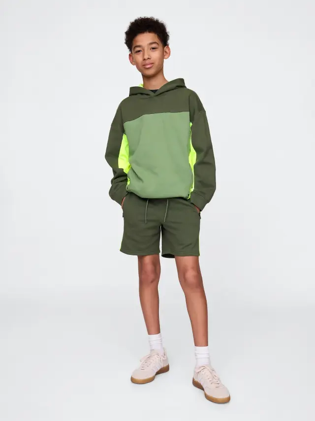 Πράσινο Παιδικό GapFit Recycled Fit Tech Σορτς Thyme green