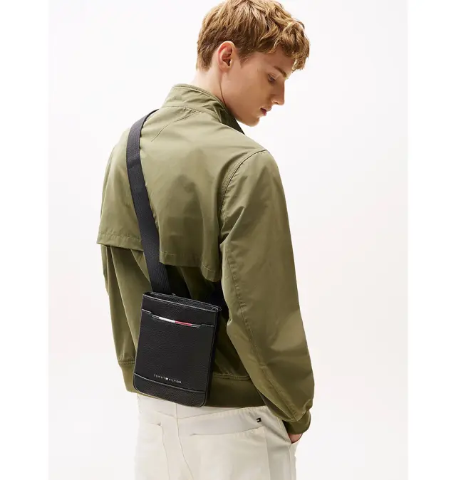 Τσάντα TOMMY HILFIGER TH Central Mini Crossover 13487 Μαύρο 2