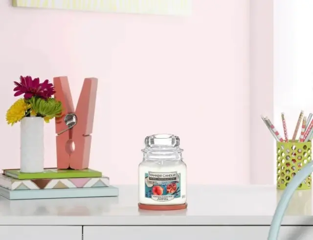 Αρωματικό Κερί Yankee Candle με διάρκεια καύσης έως 30 ώρες και άρωμα Sugared Blossom1628644E 2