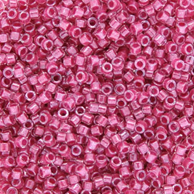 Χάντρα Miyuki Delica 11/0 - DB914 - Inside Color Lined Clear/Reddish Pink ~7gr