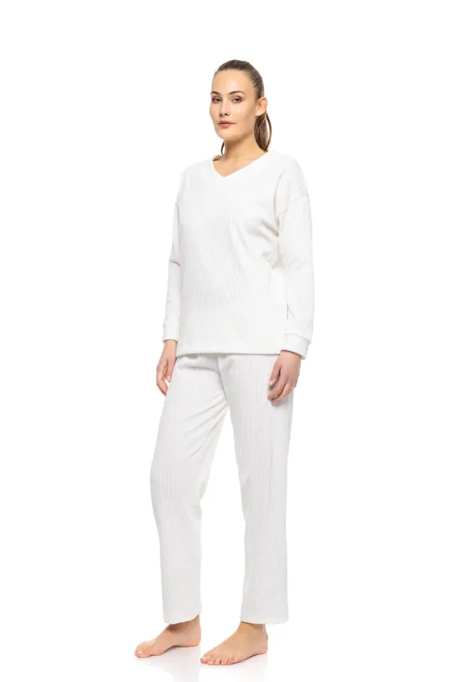 W1690 - White - PYJAMA V VELVET STRIPE 2