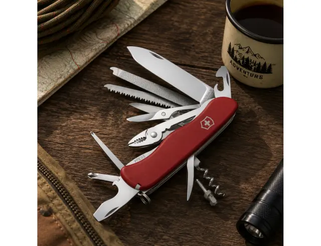 Ελβετικός Σουγιάς Victorinox Work Champ με 21 λειτουργίες και μήκος 11.1cm - Red 0.8564