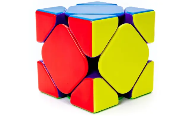 MoYu WeiLong M Skewb (MagLev) 2