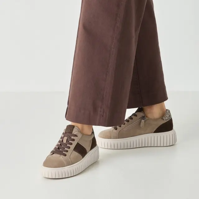 Sneaker δερμάτινο Comfort Tamaris - 38 2