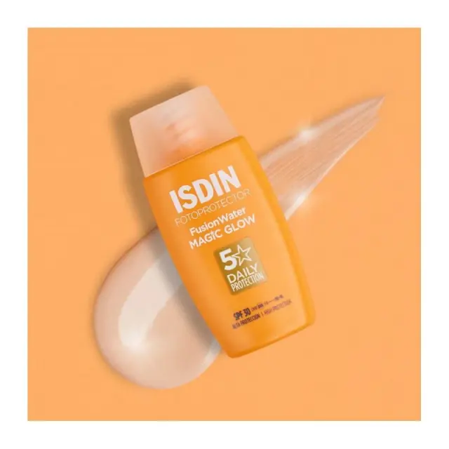 Isdin Fotoprotector Fusion Water Magic Glow SPF50 Εξαιρετικά Λεπτόρευστο Αντηλιακό Προσώπου με Εφέ Λάμψης 50ml 3