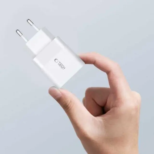 Tech-Protect Φορτιστής C30W USB-C PD 30W / USB-A QC 3.0 White 2