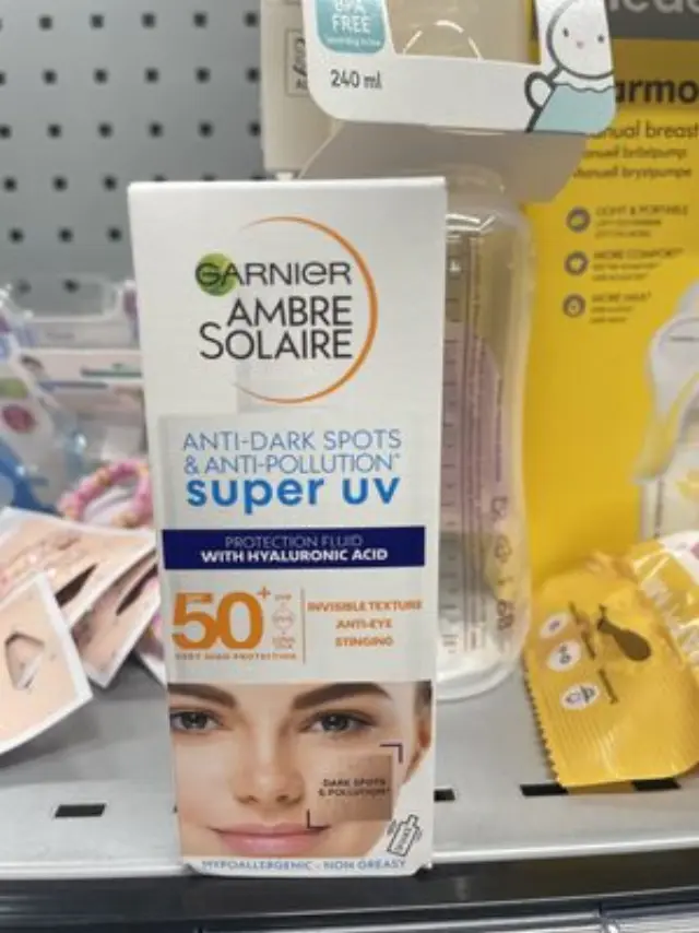 Ambre Solaire Super Uv Hydrating Face Fluid Ενυδατική Αντηλιακή Προσώπου SPF50+ 40ml