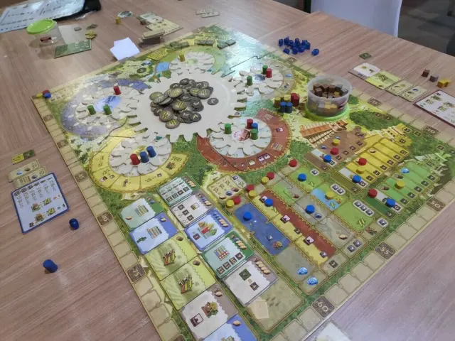 Tzolk'in: The Mayan Calendar 2