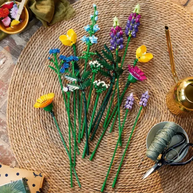 Lego Botanical Collection Wildflower Bouquet (10313) (LGO10313) 3
