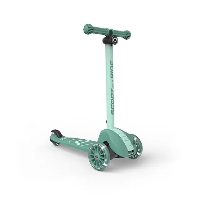 Scoot & Ride Highwaykick 3S LED with 2in1 Control System Forest (S00939)