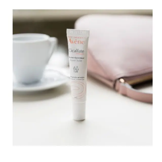 Eau Thermale Avène Cicalfate+ Επανορθωτικό Baume Για Χείλη & Εντοπισμένες Ζώνες 10ml 3