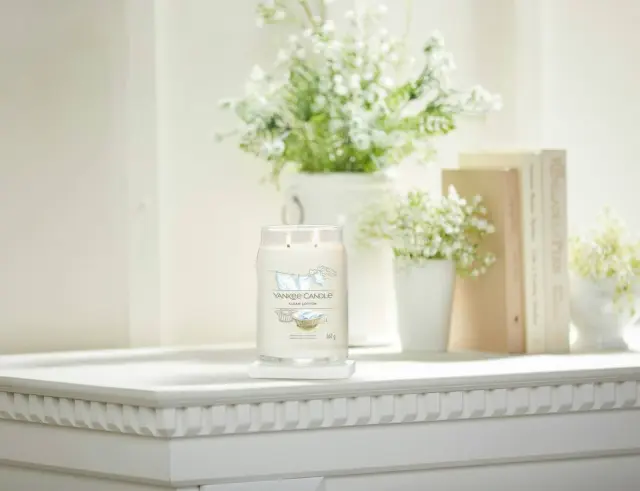 Αρωματικό Κερί Yankee Candle με διάρκεια καύσης έως 80 ώρες και άρωμα Clean Cotton1630644E 3