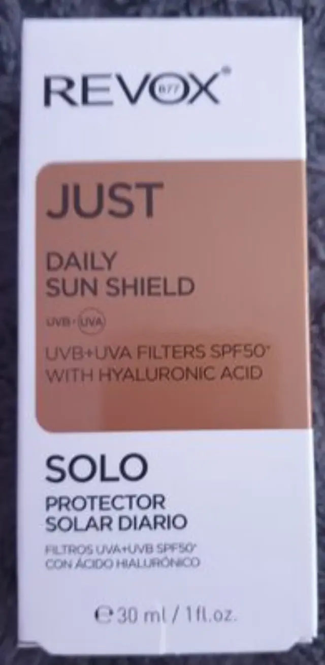 Revox B77 Just Daily Sun Shield Cream + Hyaluronic Acid Αντηλιακή Κρέμα Προσώπου SPF50 30ml
