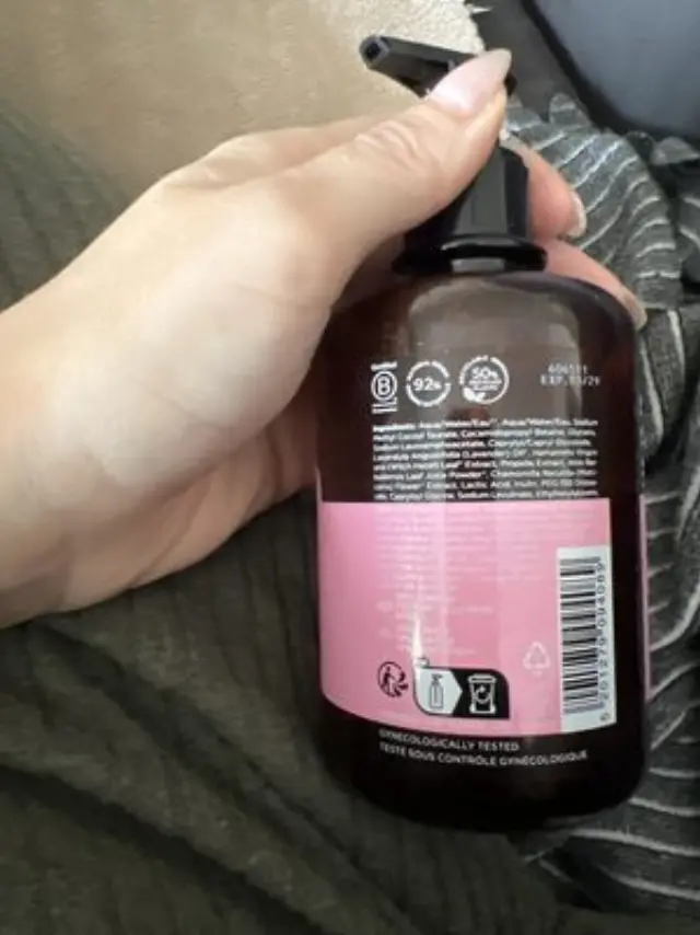 Apivita INTIMATE DAILY - Απαλό Gel Καθαρισμού για την Ευαίσθητη Περιοχή για Καθημερινή Χρήση - SMART PACK με χαμομήλι & πρόπολη 2