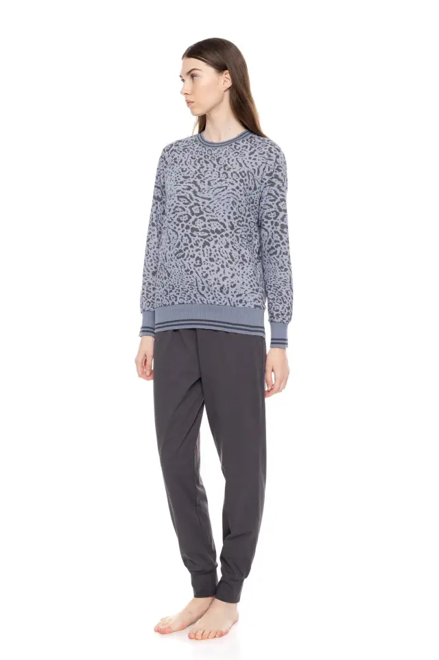 W1523 - Type - PYJAMA GREY LEO 2