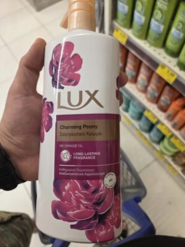 LUX Charming Peony Opulent Fragrance Αφρόλουτρο 600ml
