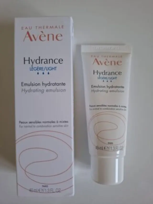 Avene Hydrance Light 24ωρο Ενυδατικό Γαλάκτωμα Προσώπου για Κανονικές/Μικτές Επιδερμίδες 40ml