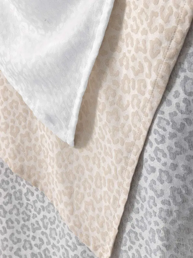 Τραπεζομαντηλο Αλεκιαστο Formal Dinner LITA 175x160 WHITE 2