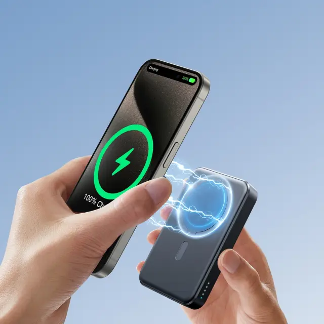 Joyroom JR-W020 20W 10000mAh MagSafe Power Bank + USB-C - Καλώδιο USB-C 0,25m - Μαύρο 3