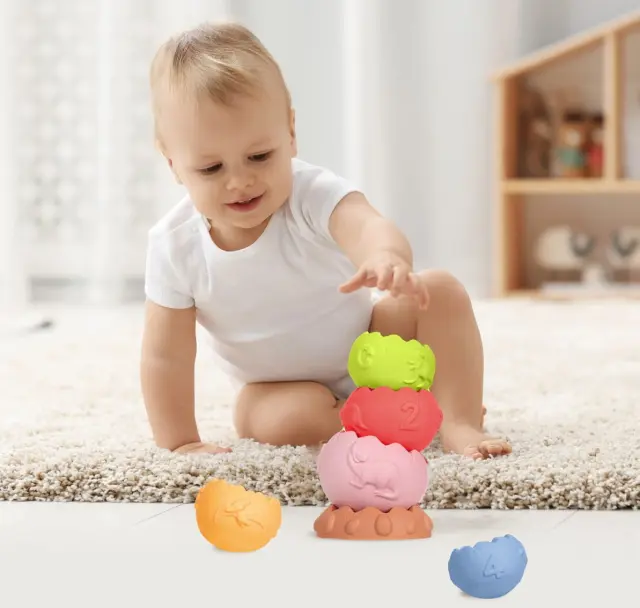 TULLO ΠΑΙΧΝΙΔΙ ΑΙΣΘΗΣΕΩΝ ΠΥΡΑΜΙΔΑ - SENSORY STACKING 3