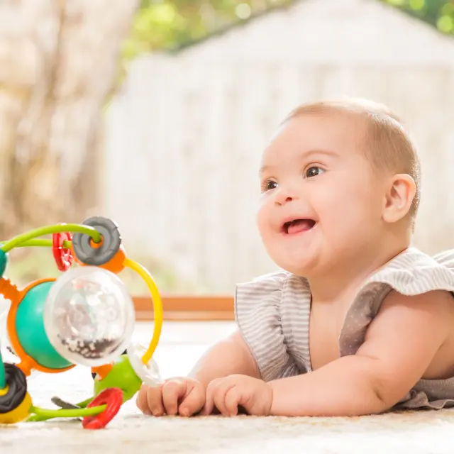 INFANTINO ACTIVITY BALL 3