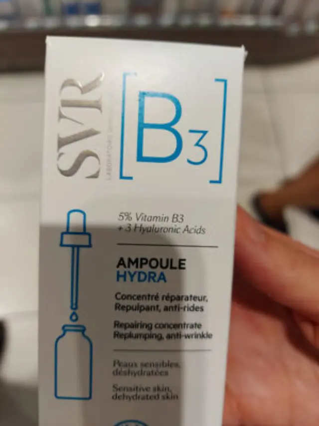 SVR [B3] Ampoule Hydra Ορός Ενυδάτωσης με 5% Νιασιναμίδη και 3 Υαλουρονικά Οξέα 30ml