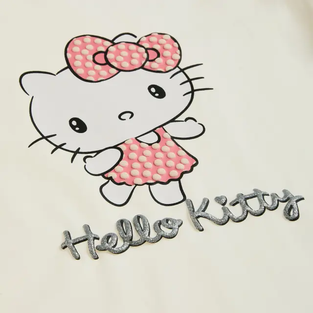 Μπλούζα Hello Kitty με ανάγλυφα στοιχεία 2