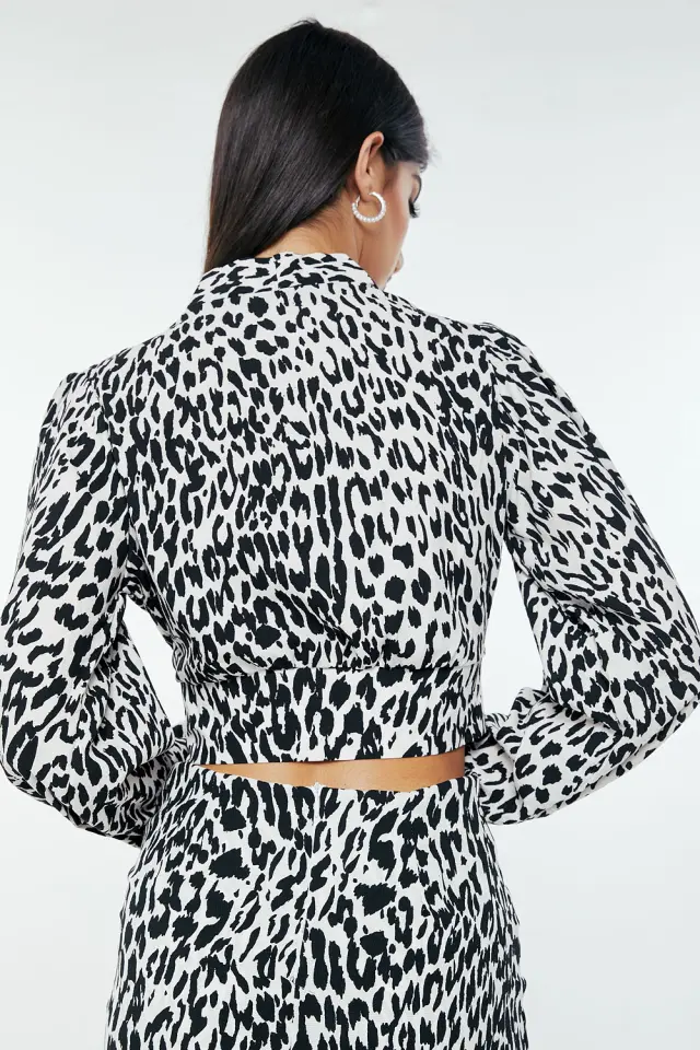 Top με Άνοιγμα V + Μανίκια Puffed Animal Print 3