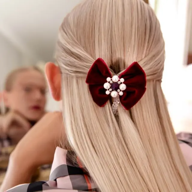 Invisibobble Slim Bowtique British Royal Take a Bow Λαστιχάκι Μαλλιών για Όλες τις Ηλικίες, για Κάθε Στυλ + Τύπο Μαλλιών, 1τμχ 3