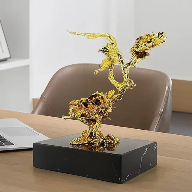 Χρυσό Διακοσμητικό με Μαρμάρινη Βάση - Gold Sculpture Decor 0107007