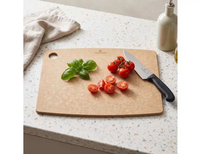 Επιφάνεια Κοπής Victorinox Kitchen Series με διαστάσεις 36.8x28.5x0.6cm - Brown 7.4122