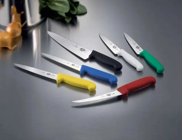 Μαχαίρι Chef Victorinox Fibrox με μήκος λεπίδας 28cm - Black5.2003.28 3