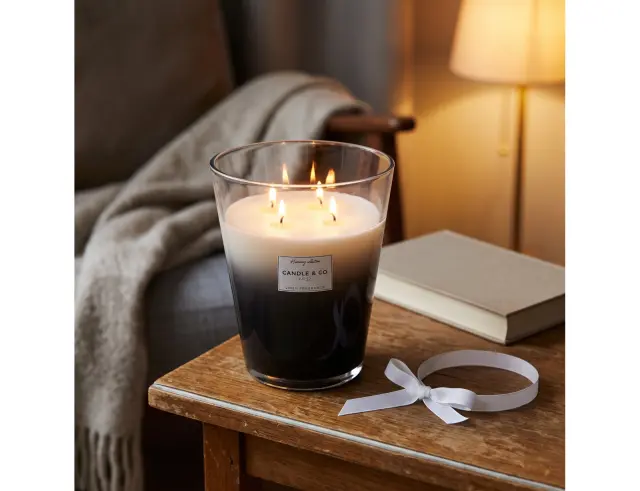 Αρωματικό κερί Harmony Home Deco Factory με διάρκεια καύσης 120 ώρες, άρωμα Fresh linen και διαστάσεις 18.7x23.2cm BO5446
