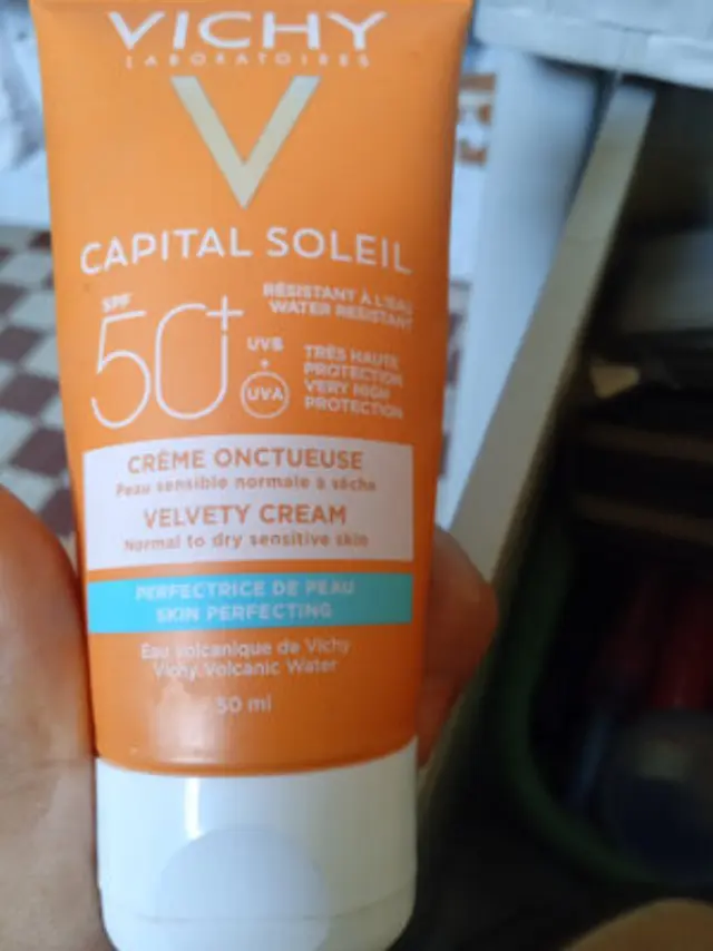 Vichy Capital Soleil SPF50+ Velvety Protective Cream Αντηλιακό Προσώπου για Βελούδινη Επιδερμίδα, 50ml 2