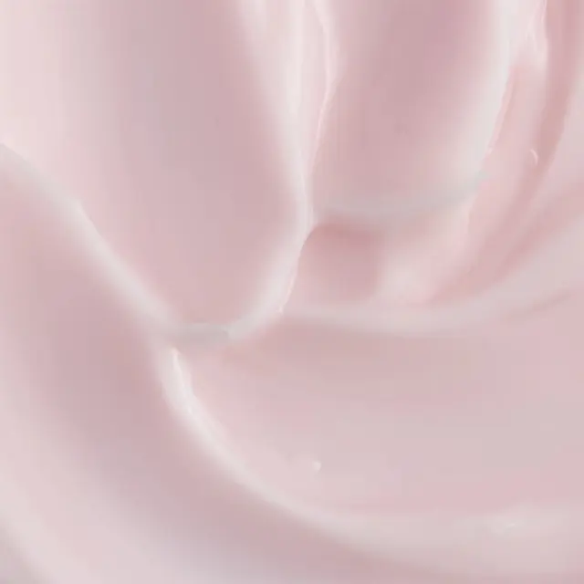 The Body Shop Frosted Cranberry and Mint Leaves Hand Cream 3