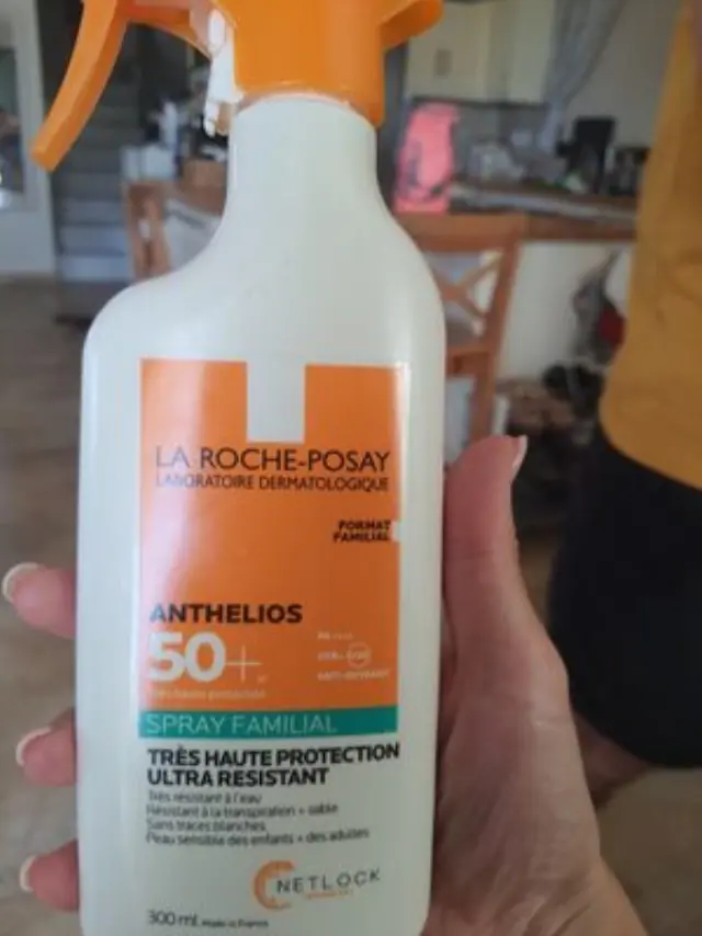 LA ROCHE-POSAY Anthelios Family Spray SPF50+ Αντηλιακό Προσώπου και Σώματος για Όλη την Οικογένεια 300ml