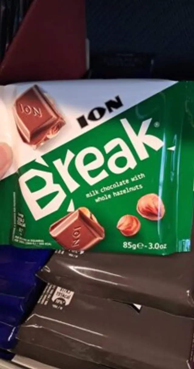 ION Σοκολάτα Γάλακτος Break με Φουντούκι 100gr 1 τμχ